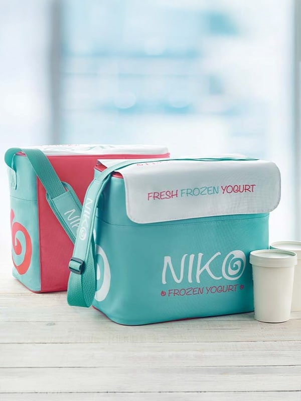 individuell gestaltbare Kühltasche Merchandise Mitarbeitergeschenke