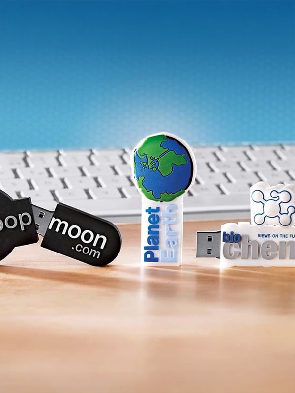 individuell gestaltbarer USB Stick Merchandise Mitarbeitergeschenke