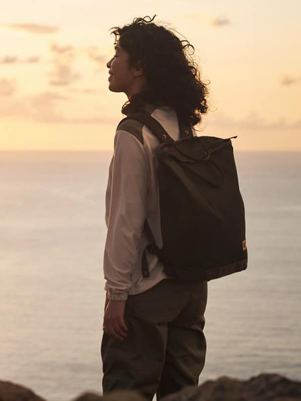 Hochwertiger Reiserucksack, personalisierte Merchandise Mitarbeitergeschenke